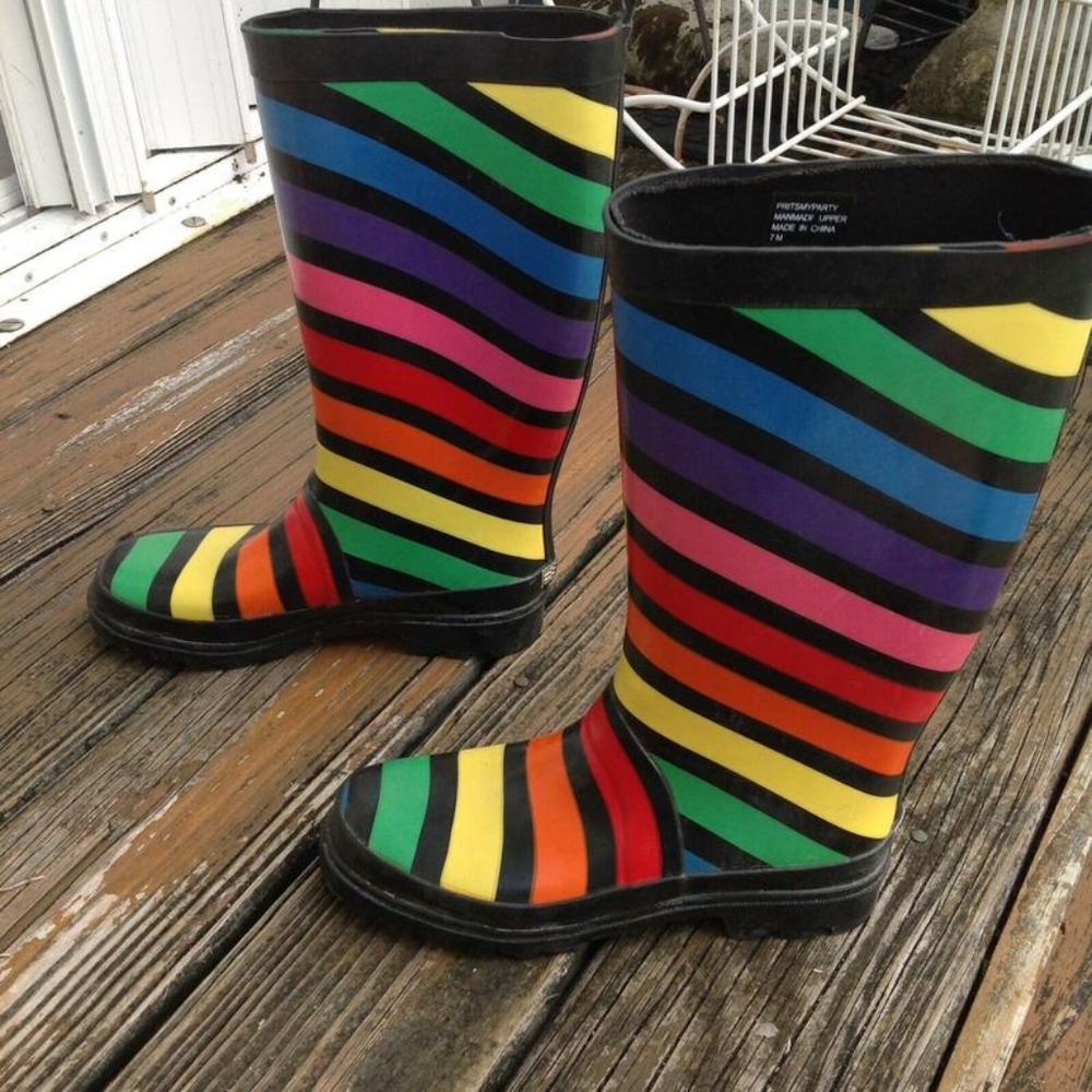 🌈 pride rain boots